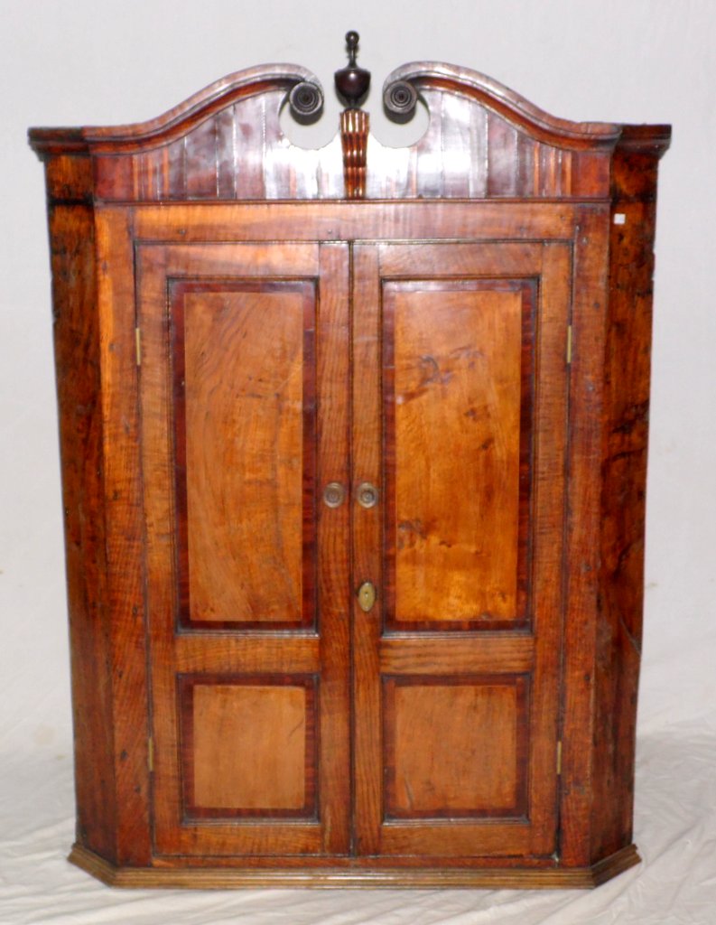 Cooper Barrington Antiques Auctioneers & Valuers